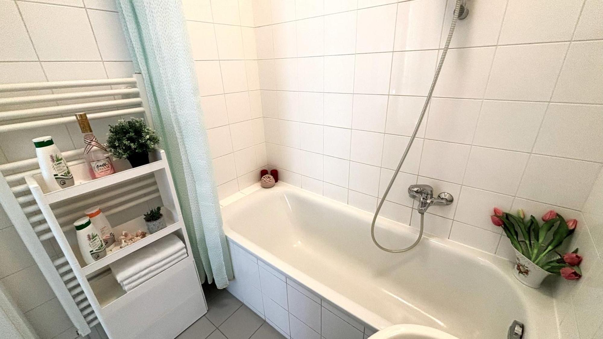 Mariahilfer 5 Min To The Schoenbrunn Palace And Shopping Center * Wenen