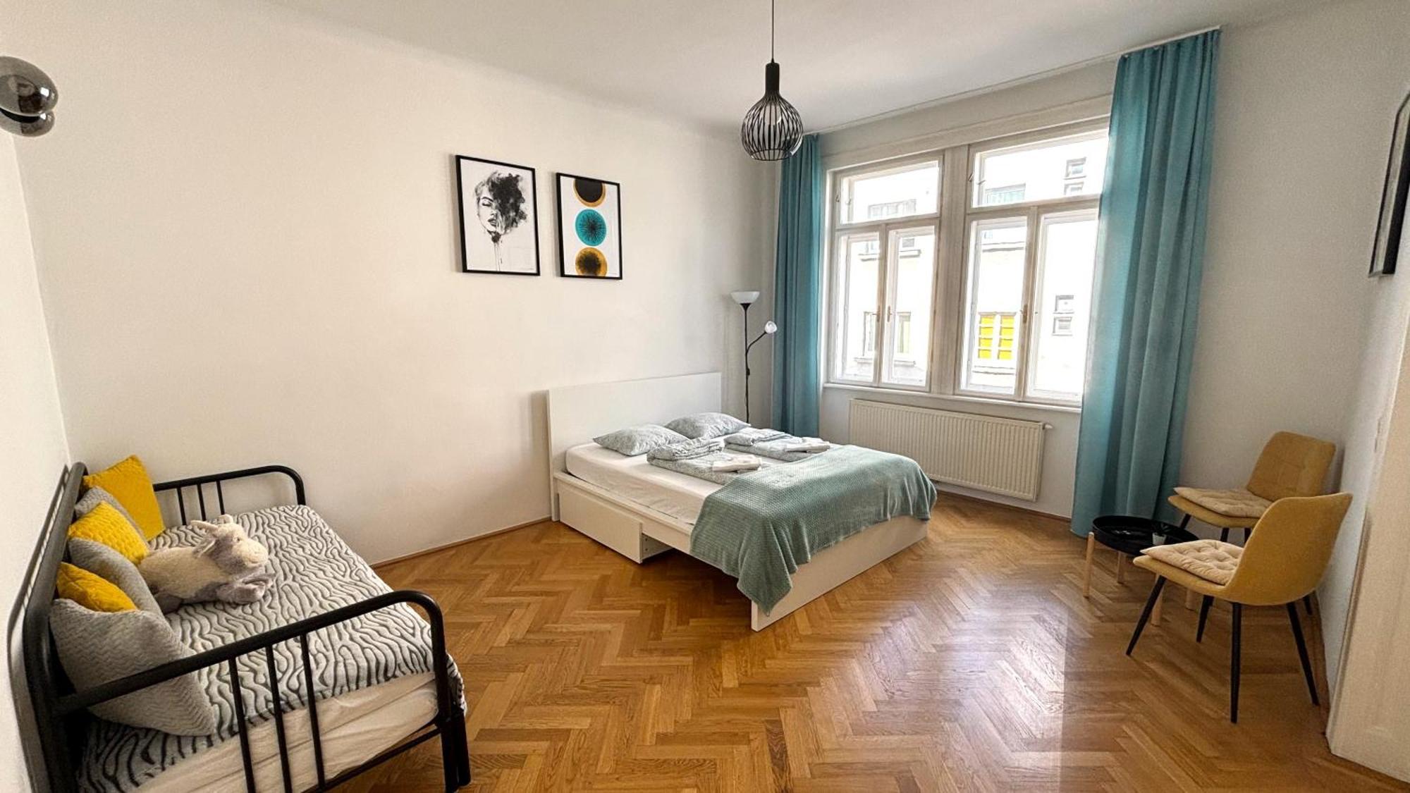 Mariahilfer 5 Min To The Schoenbrunn Palace And Shopping Center * Wenen
