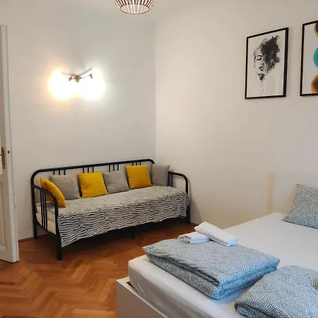 Central Mariahilfer Apartment 5 Min To The Schoenbrunn Palace And City Shopping Center Wenen Buitenkant foto